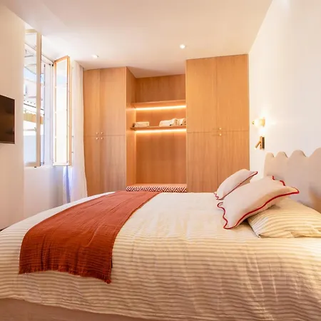 La Ramatuelle Place Des Lices Apartment *