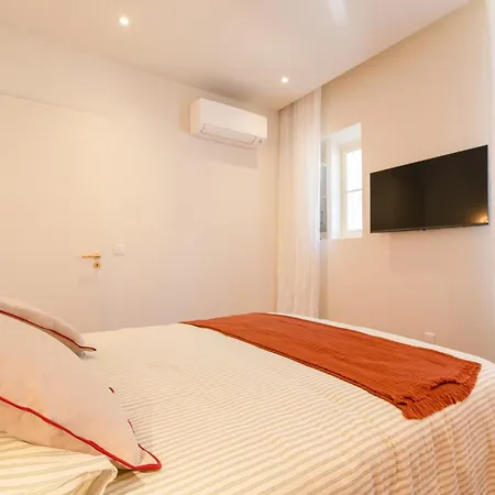 Apartment La Ramatuelle Place Des Lices