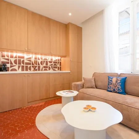 La Ramatuelle Place Des Lices Apartment *