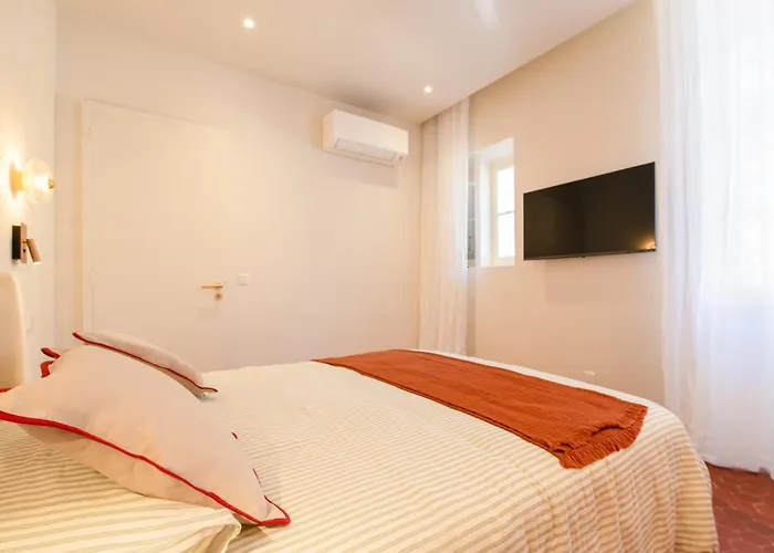 La Ramatuelle Place Des Lices